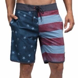 Travis Mathew Men’s size 31 / 32 USA Flag Patriotic Hybrid Board Shorts